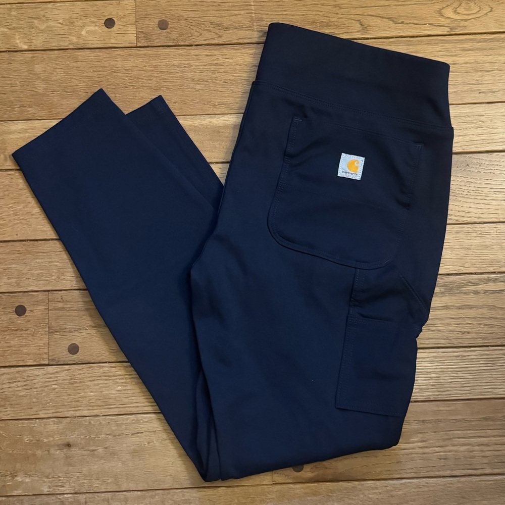 Carhartt Women’s Leggings Size L - NWOT!